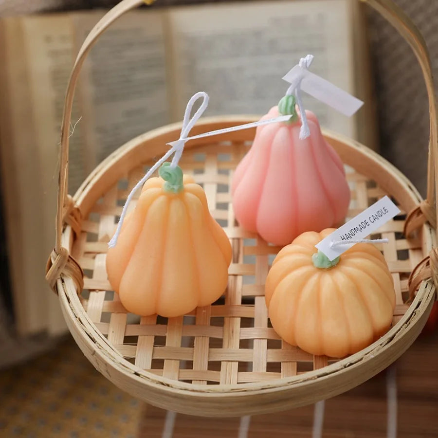 1Pc Pumpkin Shaped Scented Candle Handmade Wax Home Party Table Decor,For Halloween decorations and Halloween gifts