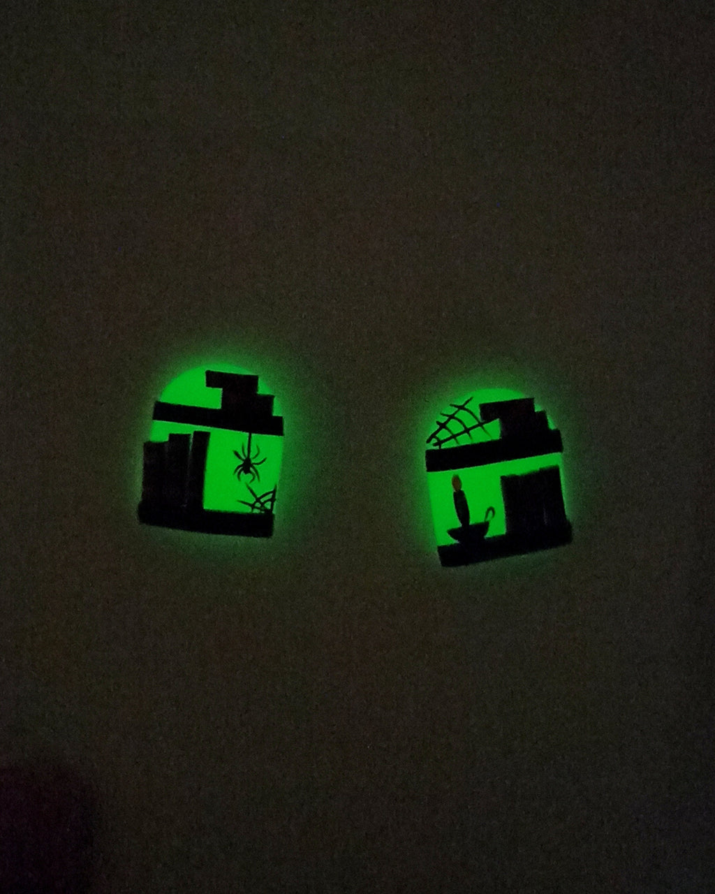 Spider Earrings/ Halloween Earrings/ Polymer Clay Earrings/ Glow in the dark/ Halloween Earrings Clay/ Small details studs/ Spooky jewelry