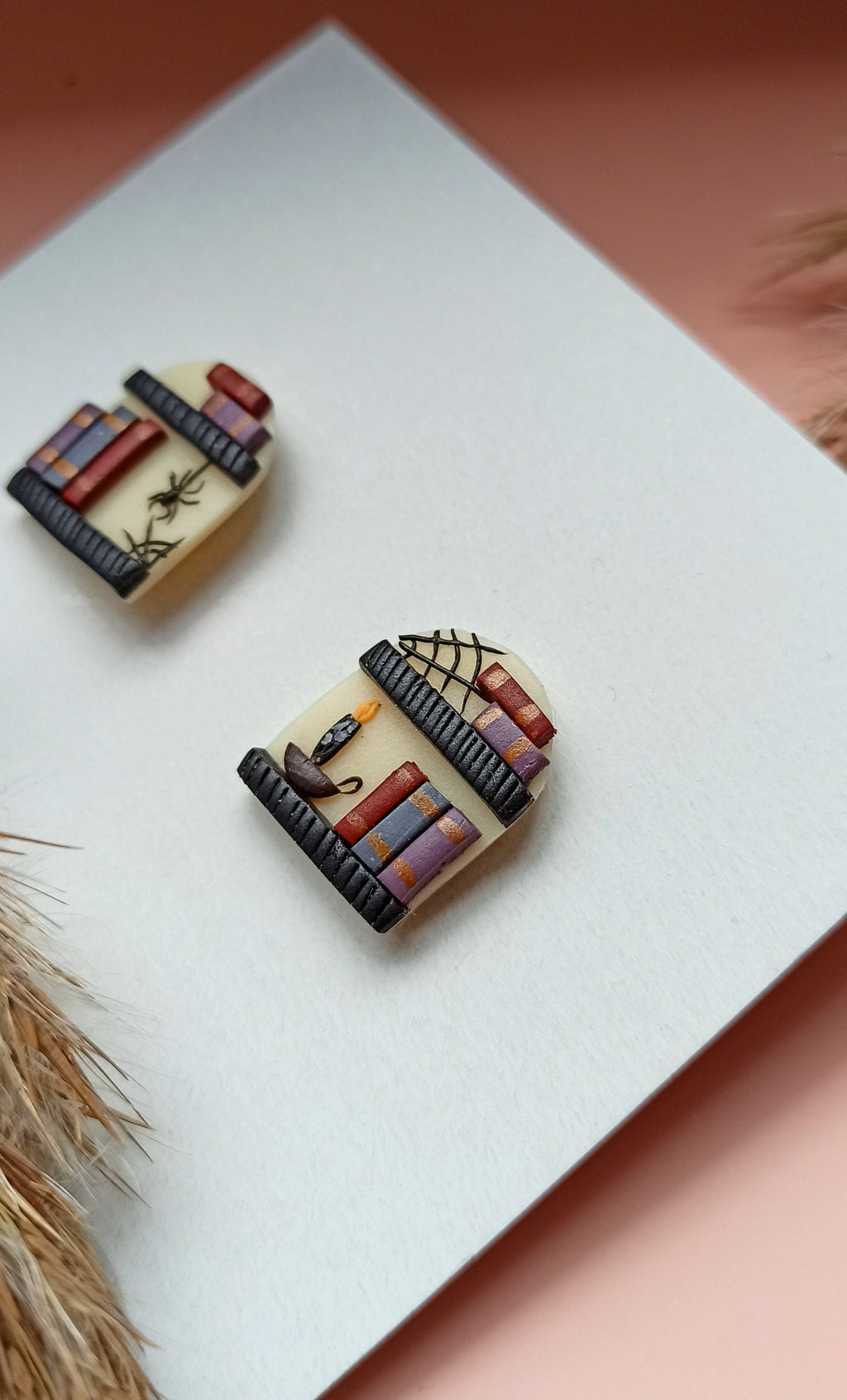 Spider Earrings/ Halloween Earrings/ Polymer Clay Earrings/ Glow in the dark/ Halloween Earrings Clay/ Small details studs/ Spooky jewelry