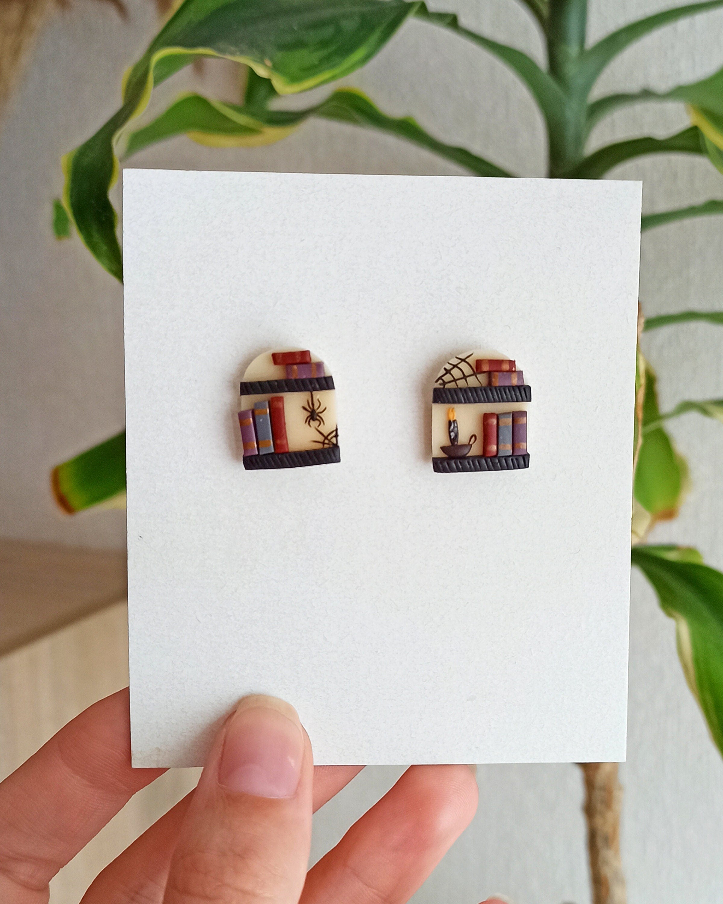 Spider Earrings/ Halloween Earrings/ Polymer Clay Earrings/ Glow in the dark/ Halloween Earrings Clay/ Small details studs/ Spooky jewelry