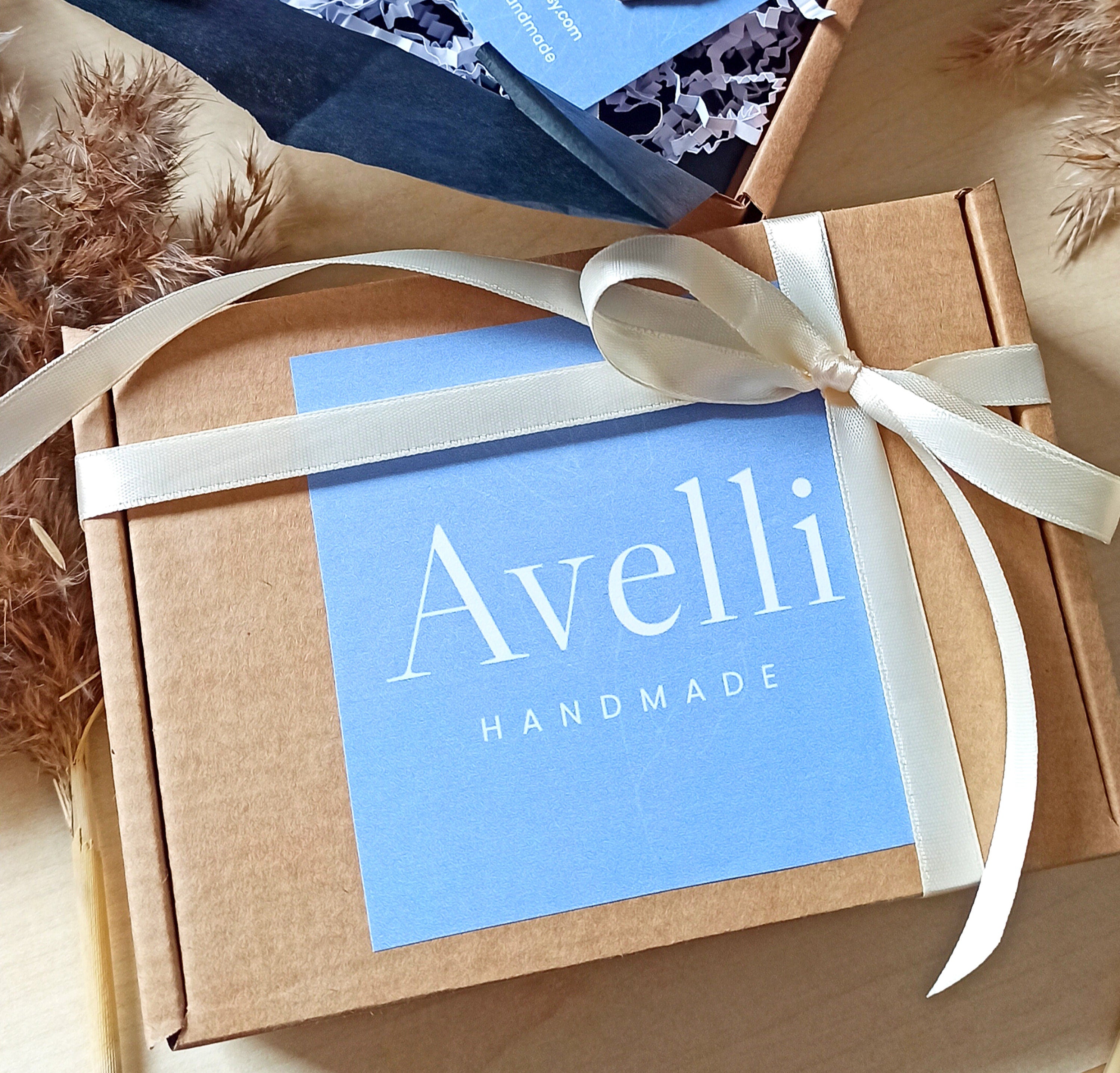 Avelli- Christmas tassel bookmark, aesthetic Christmas tree, Cute bookmark, Bookworm gift Bookshop, Magic bookmark, Winter mood reader green